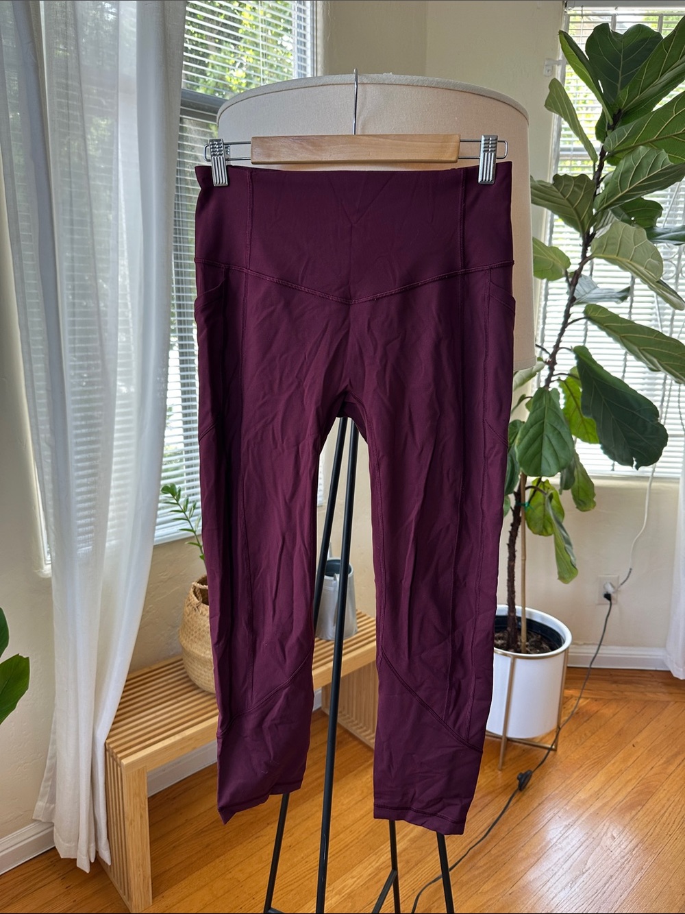 Lululemon Plum/Wine Active Leggings